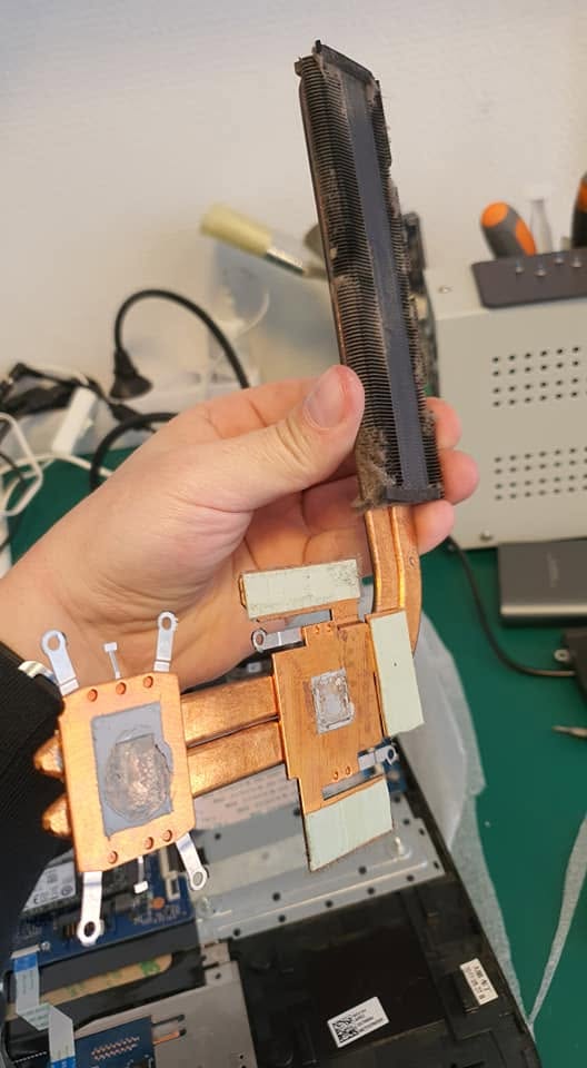 Battery / USB problem and cleaning